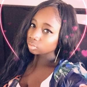 Meet your Posher, Ebony